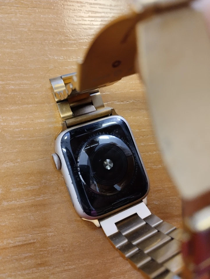 apple watch series 4 gps + cellular - Imagen 3 de 4