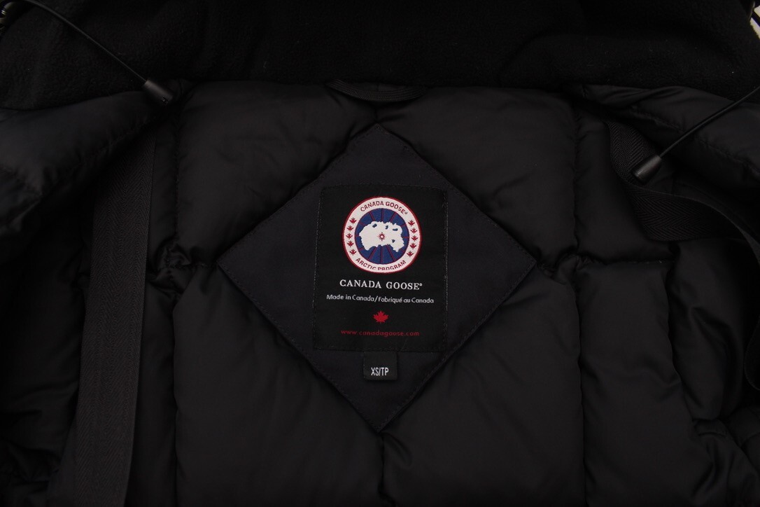Women's CANADA GOOSE Victoria Parka Down Puffer Jacket Coat Navy Size XS image 8