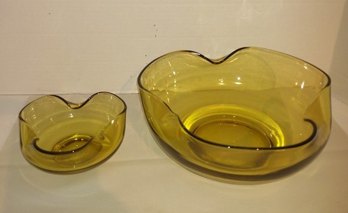 Vintage Anchor Hocking Amber Glass Chip & Dip Bowl Set Tri Fold MCM Pinched - Picture 7 of 12