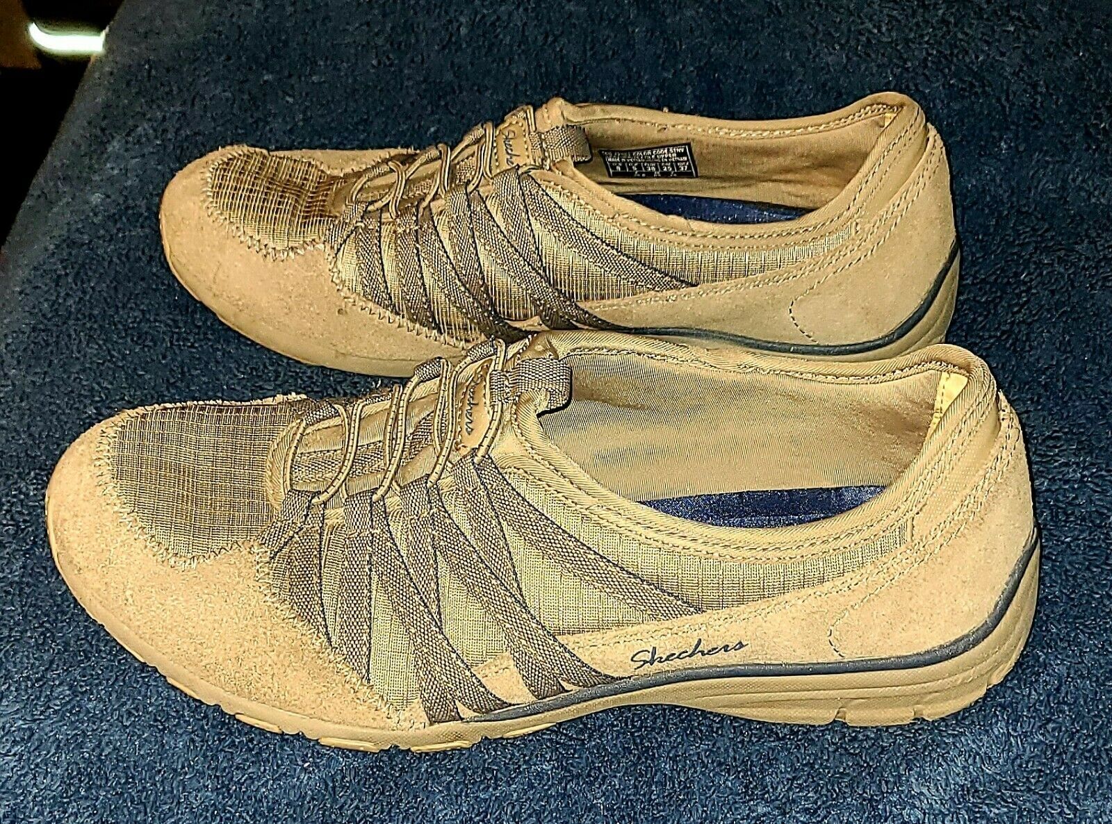 Skechers shoes Sz 8 Women's Relaxed Fit Holding Aces Gray (look tan in pic)