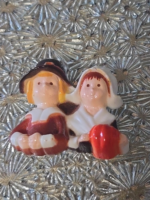 Vintage Thanksgiving Pilgrims Brooch Pin Hong Kong 