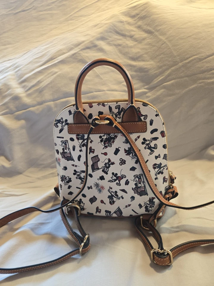 *Dooney & Bourke*Disney Parks*Americana*Mickey Mouse*Mini Mochila*21092D S192 Foto 2 de 4