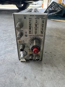 Tektronix 7B53A 100 MHz dual time base plug-in for 7K series oscilloscopes