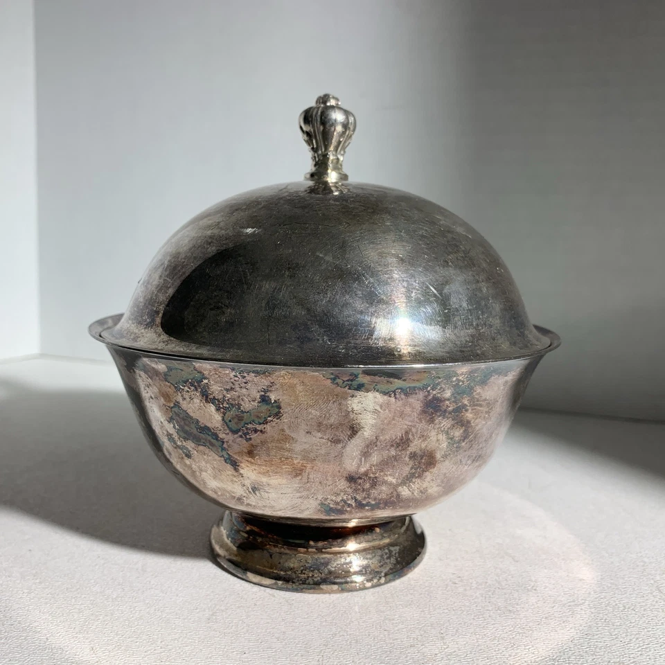 Vintage Reed & Barton #102 Silver Plated Serving Sugar Gravy Bowl with Lid Cover - Image 4 of 4