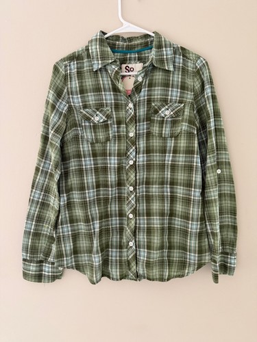 BRAND NEW SO FROM KOHLS GREEN PLAID LONG SLEEVE SHIRT TOP - JUINIOR SIZE MEDIUM