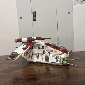 LEGO Star Wars: Republic Attack Gunship (7676) (Pre-Owned) (No Box)