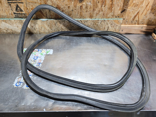 03-08 Honda Element REAR HATCH LIFT TAIL GATE RUBBER SEAL WEATHER STRIPPING OEM