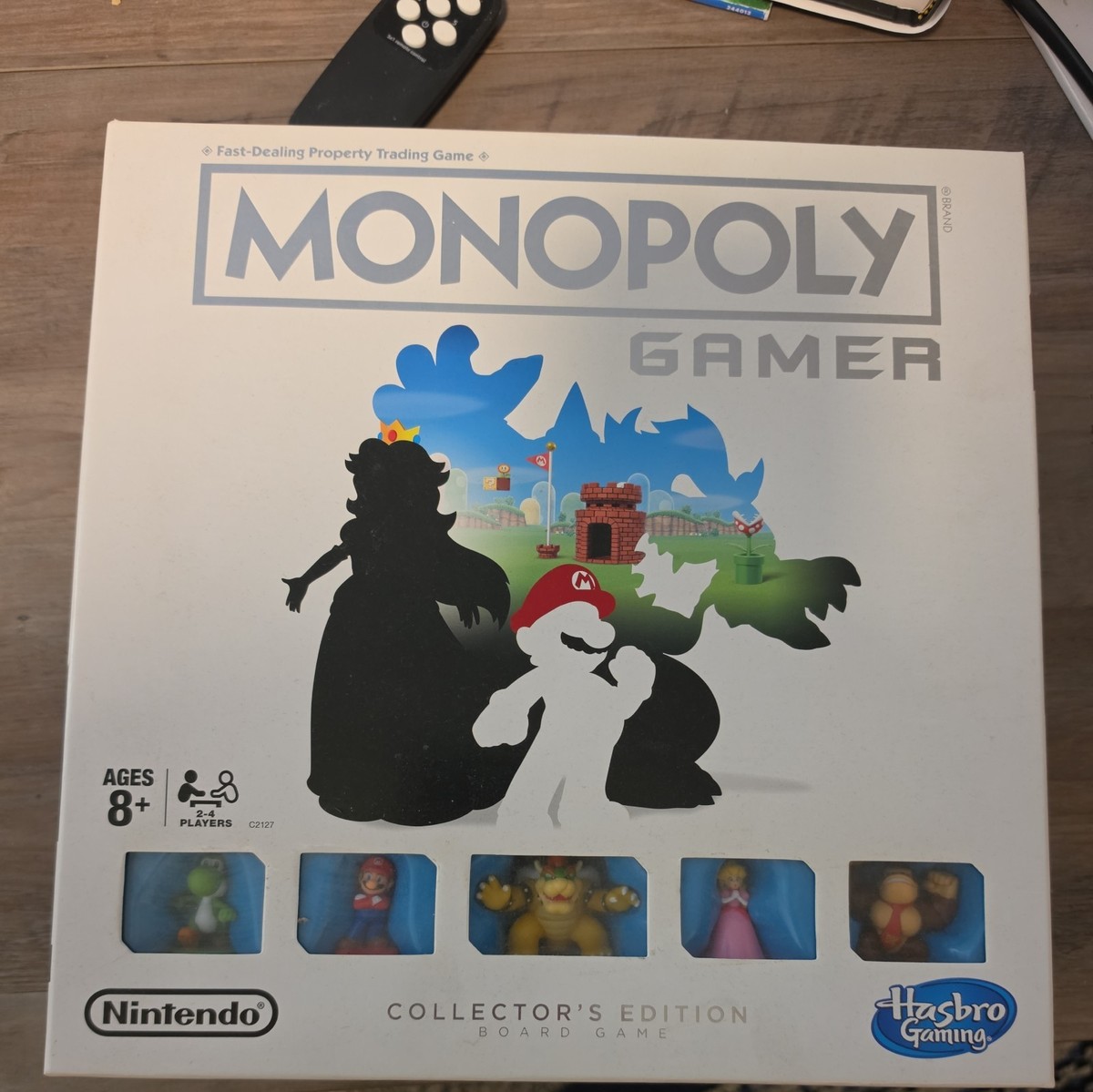 Monopoly Gamer Nintendo Mario Bros Collectors Edition Game w/ All