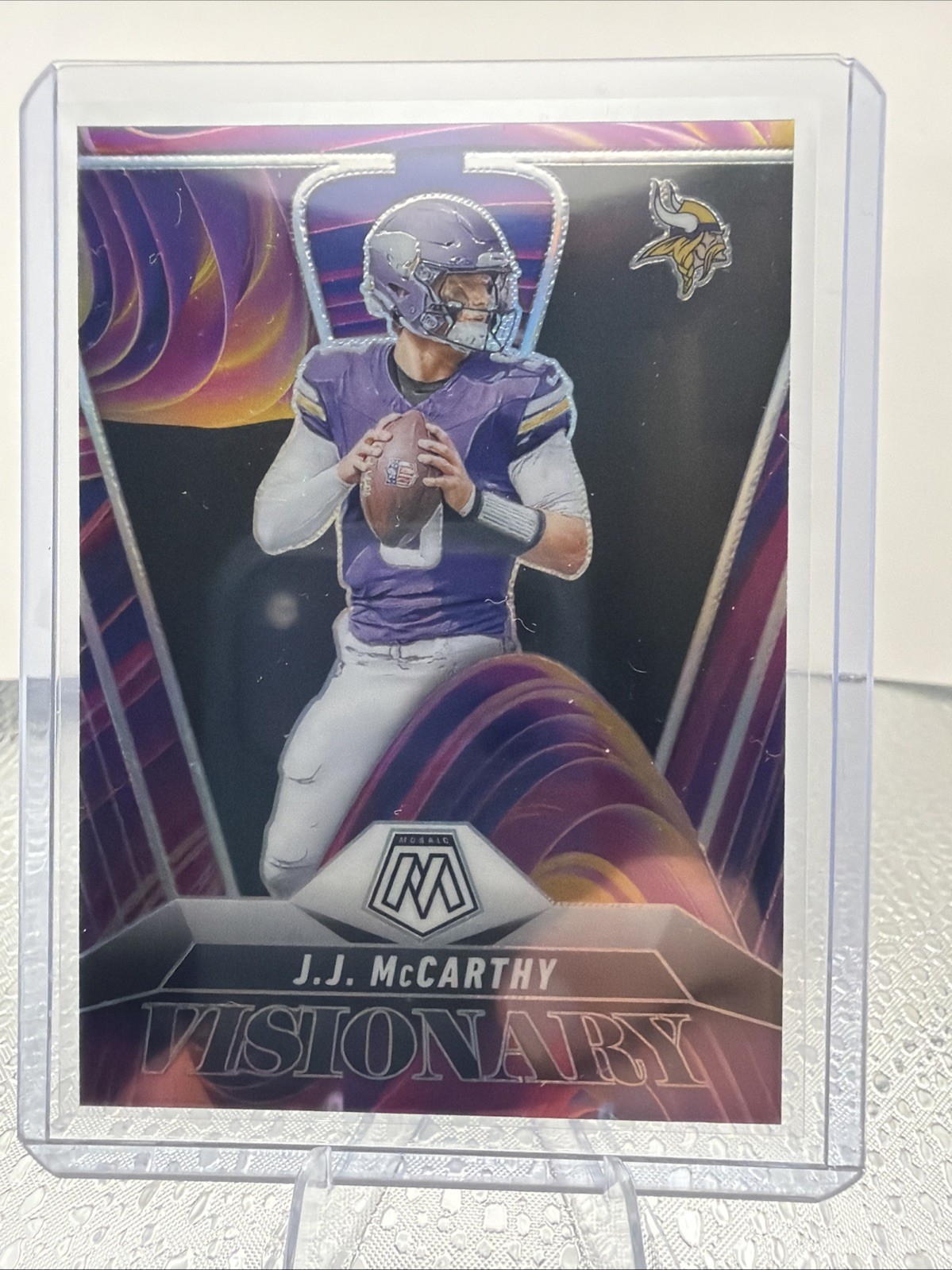 2025 Panini Mosaic – Visionary J.J. McCarthy #15 Vikings (Case Hit)