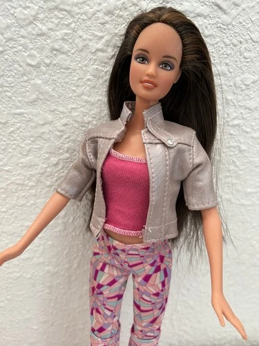 Vintage 2000 Jewel Girl Barbie Teresa Doll First Ever Flex Waist & Clothes