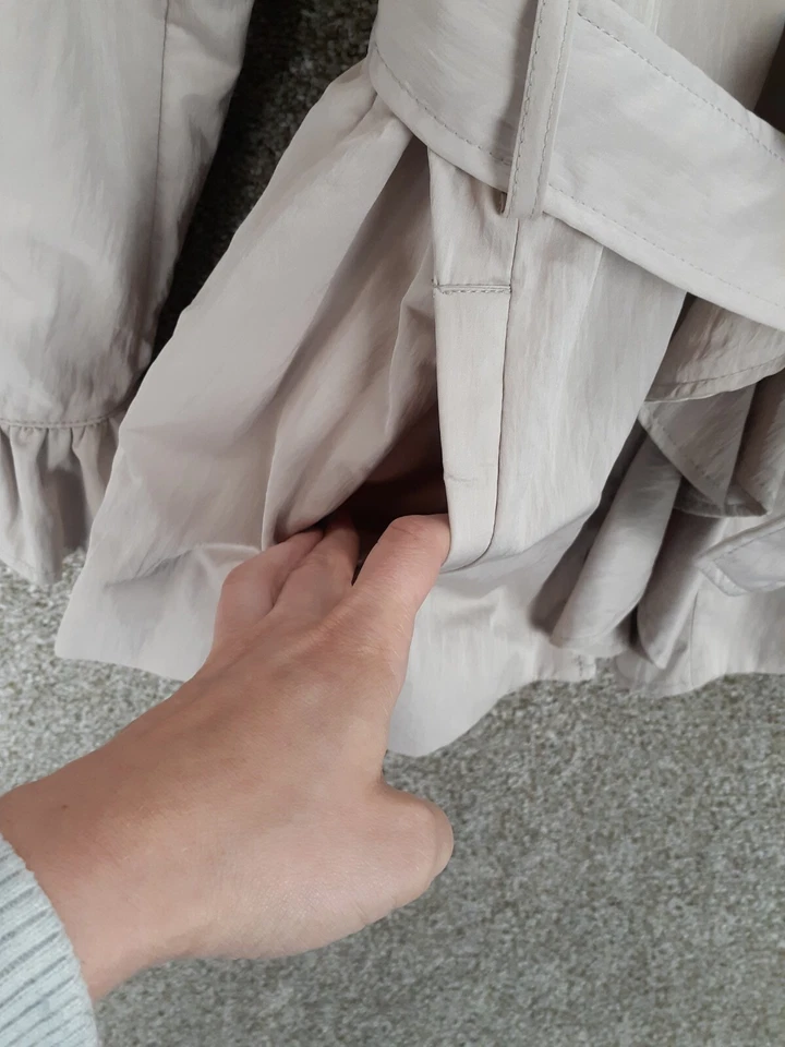 Willi Smith Belted Ruffle Jacket Womens S Beige Nylon Blend Pockets Casual Chic - Image 2 of 4