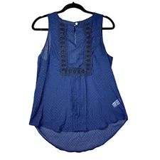 Maurices Tank Top Women's Medium Blue Sleeveless Textured Fabric Crochet Classic