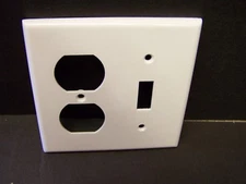 BRITISH FLAG UNION JACK  LIGHT SWITCH COVER PLATE OR OUTLET COVER