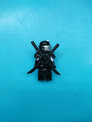 Lego Ninjago Minifigure General Cryptor Rebooted w/ Katanas 70725
