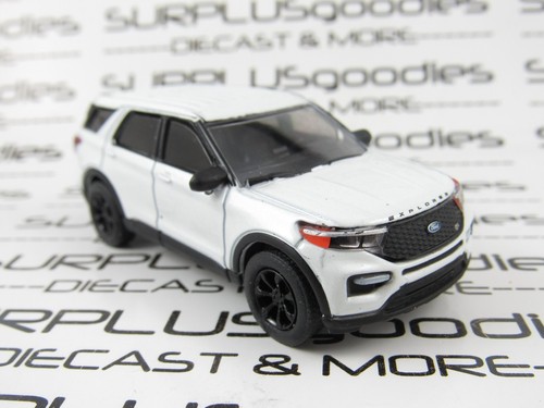 2022 Greenlight 1:64 LOOSE Showroom Floor R1: White 2022 FORD EXPLORER ST SUV - Picture 5 of 7