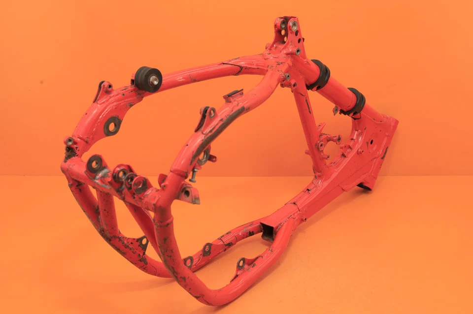 1985 85 CR500R CR500 OEM FLASH RED Main Frame Chassis Body Engine Cradle - Image 2 of 4