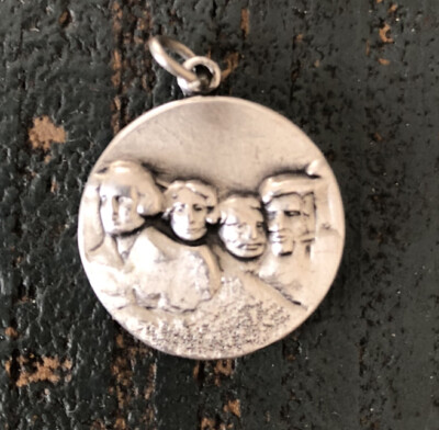 Vintage Mount Rushmore Sterling Charm Pendant Bell Trading Post