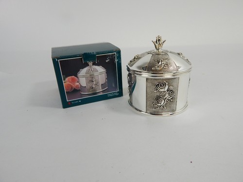Rose Decorated Silver Plated Jewelry/Trinket Box W/Red Velour - Mild Tarnish - Picture 7 of 7