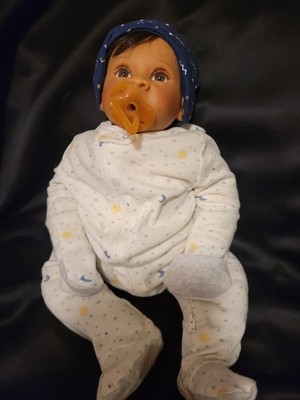 1997 Lee Middleton Reva Doll 16''