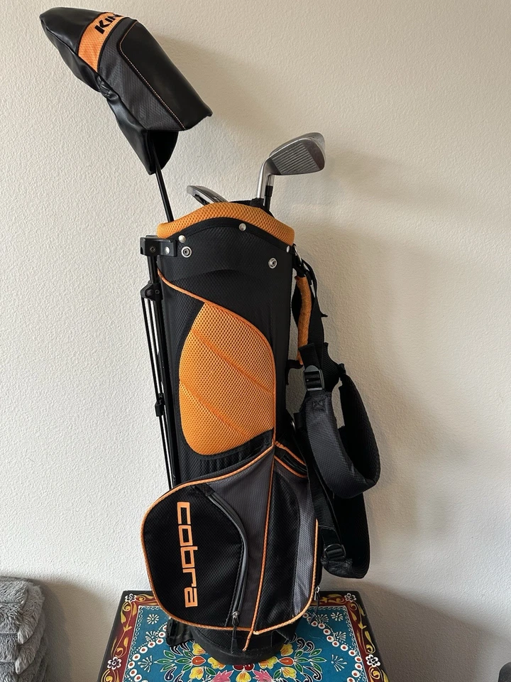 Cobra King Jr. Youth Kids Golf Club Set Bag Putter Driver Irons Age 9-12 53”-59" - Image 2 of 4