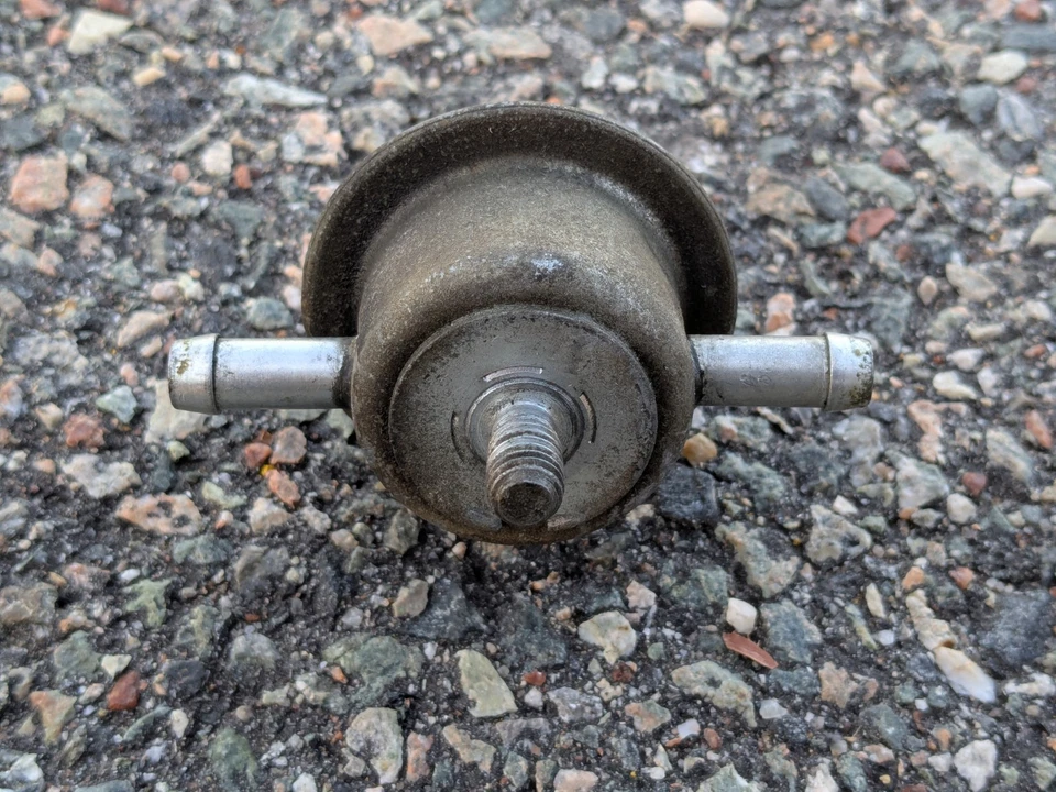 Оригинальный топливный амортизатор BOSCH MERCEDES-BENZ 450SE 450SL 450SLC 0280161002 - Изображение 4 из 4