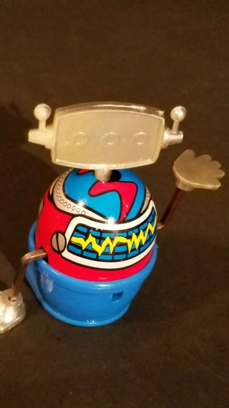 1979 Moon Stroller Robot Tin Plastic Wind Up Toy Moving Radar Swinging