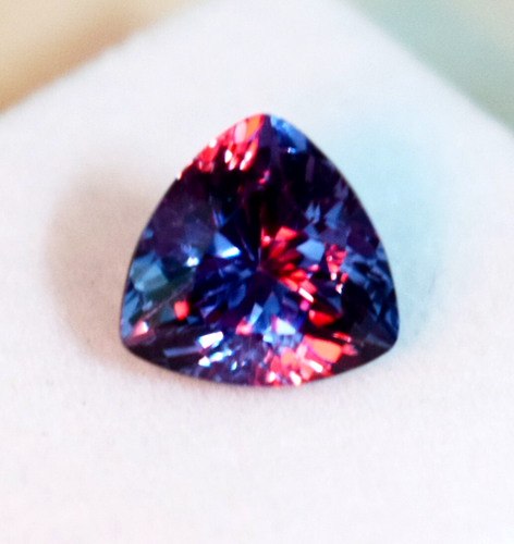 6.50 Ct. Pierre précieuse en vrac à changement de couleur alexandrite