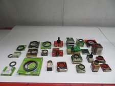 1073752 WHOLESALE LOT OF SKF FEDERAL MOGUL SEALS T262116