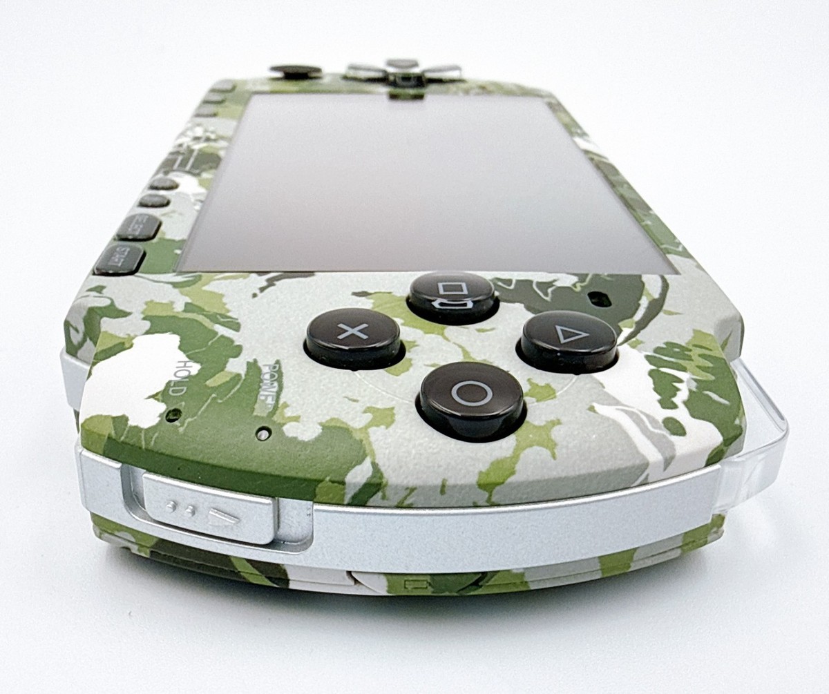 Sony PSP-3000 Console Metal Gear Solid Limited Edition w/Pouch 