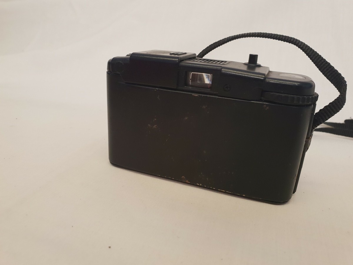 Compact Camera Olympus XA-1, ZUIKO lens 35mm CC138 | eBay