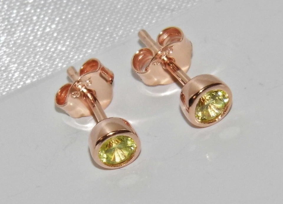 9ct Rose Gold on Silver Peridot Stud Earrings ~ August Birthstone - Image 3 of 4