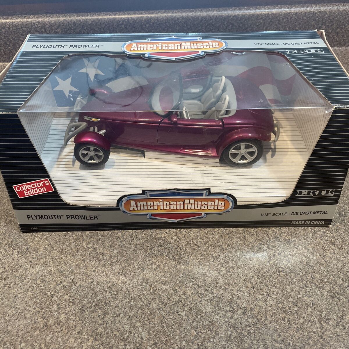 100%正規品 Prowler Plymouth 1995 Diecast American Ertl 1:18 Purple Car 乗用車