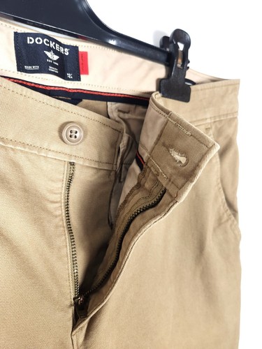 Chino Dockers Beige Smart 360 Flex - Taille FR43 US33 - Imagen 2 de 10