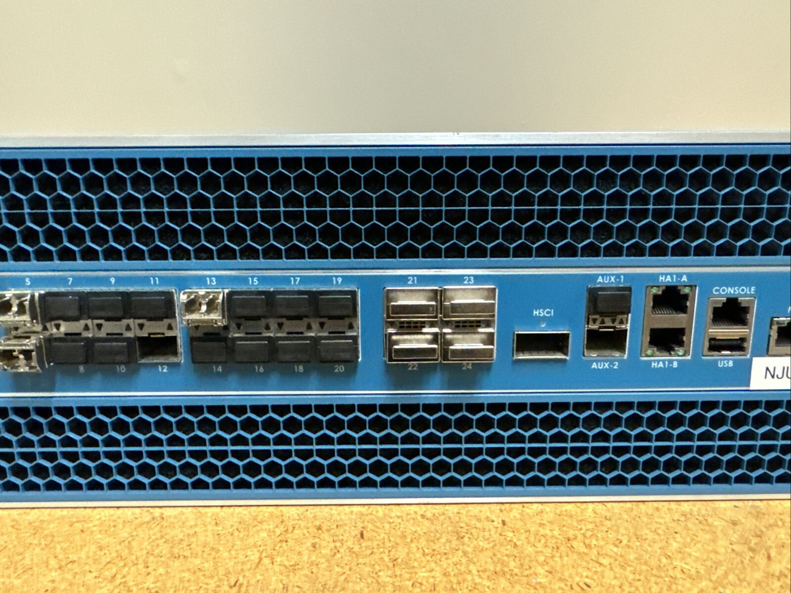 Palo Alto PA 5260 Next Gen Firewall: 2x 240GB SSD + 2x 2TB HDD  75000012500A