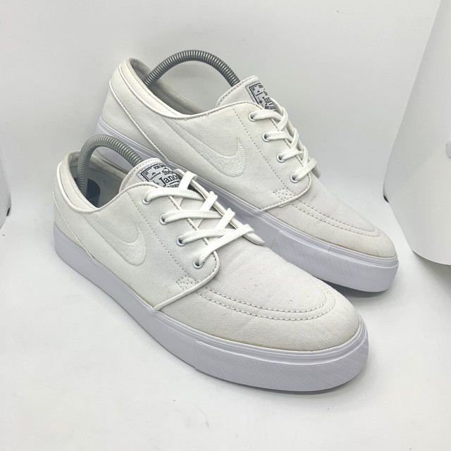 triple white janoski