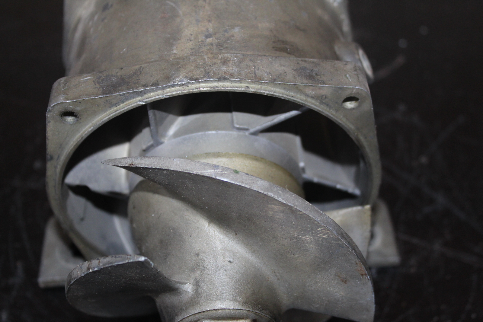 1988 Kawasaki Jet Ski 550 JS550 JET PUMP IMPELLER DUCT STATOR VANE