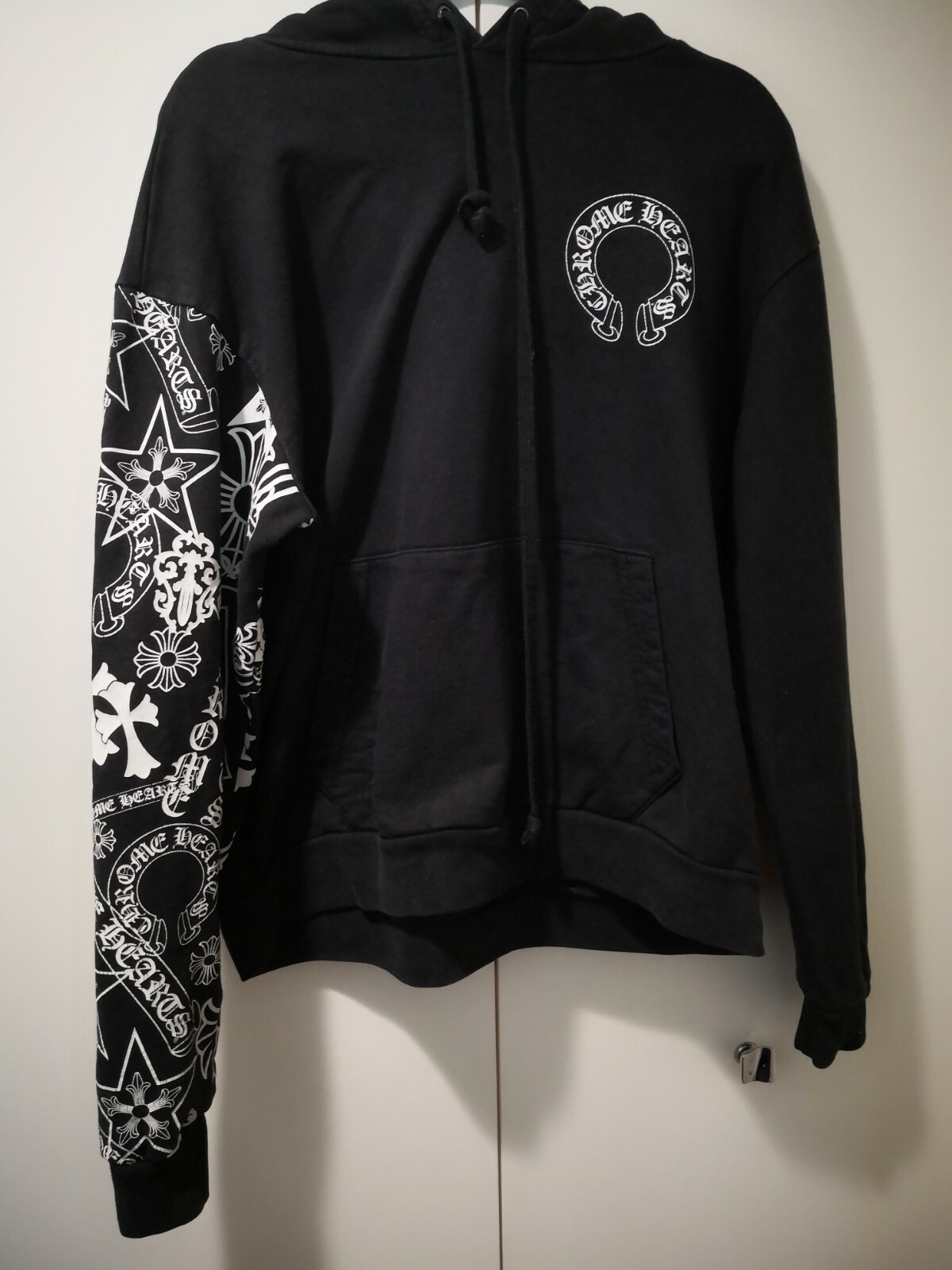 CHROME HEARTS BLACK HOODIE, SIZE M 