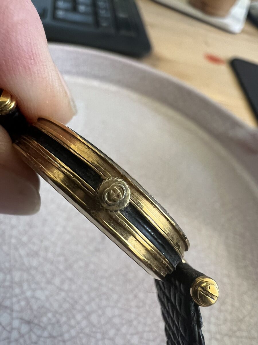 Vintage Gucci watch, Genuine Leather, Gold | eBay Vintage Gucci watch, Genuine Leather, Gold | eBay