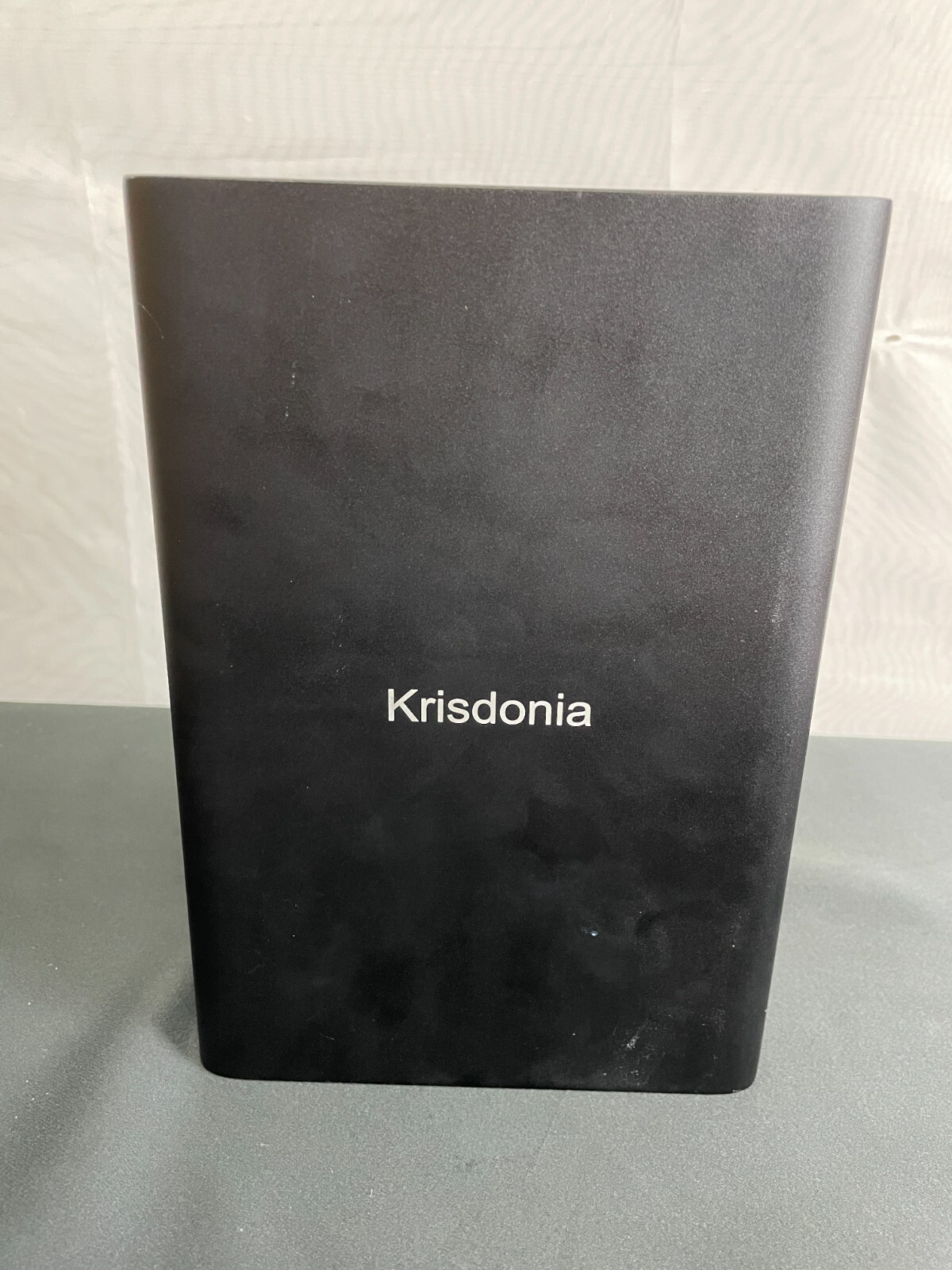 Krisdonia NJF-6X Black 60000mAh AC Outlet Portable Laptop Charger Power Bank