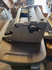 Underwood Five Manual Typewriter Touchmaster  1960's Vintage  thumbnail