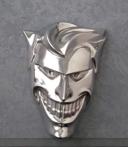Batman Animated Series Joker - Rare Aluminum Metal Wall Mask 1997 Limited - Picture 2 of 7