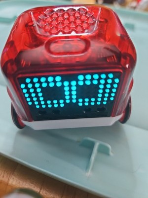 NOVIE~Spin Master~RED~Interactive Smart Learning Robot for Kids~Actions &Tricks