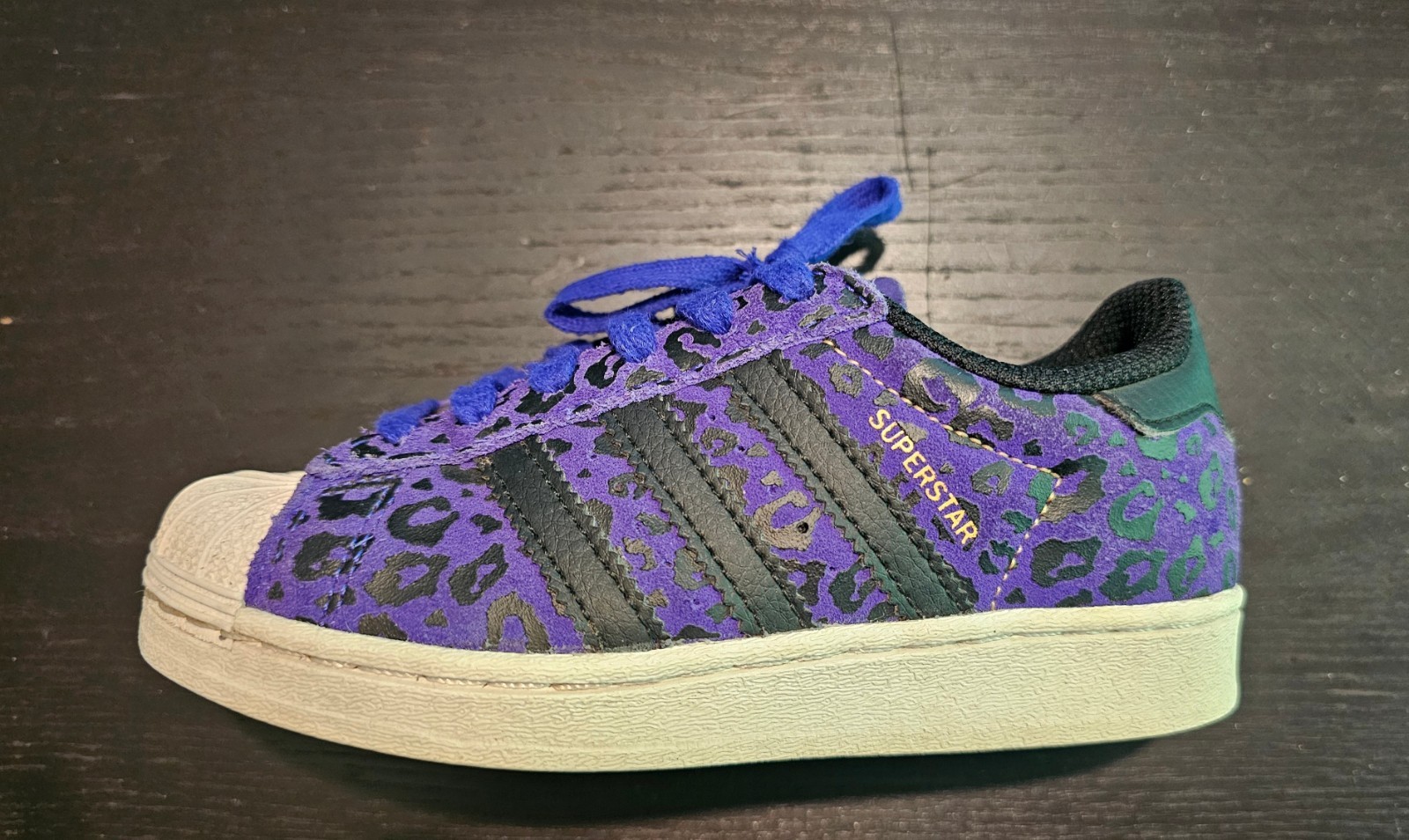 SOLD OUT Adidas Superstar Girls Sz 12 - Purple Leopard IF360