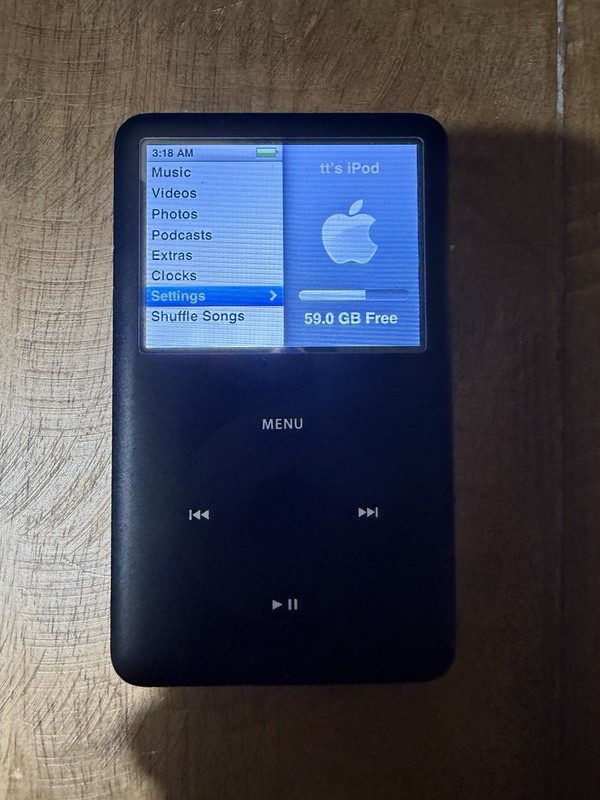 Apple iPod classic 7th Generation Black (160GB)