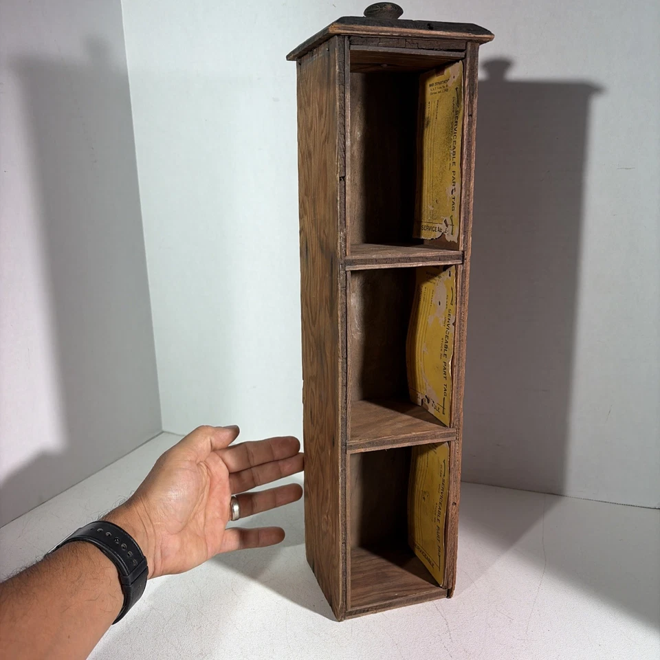 Vintage WW2 Army Air Force Wooden Drawer 3 Shelf Display Trinkets Storage Box - Image 3 of 4