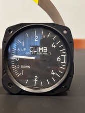 United Instruments, Inc. Vertical Speed Indicator P/N: 7060 S/N 17408