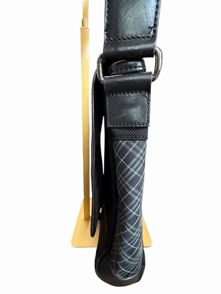 Bolso bandolera Burberry Black Label para hombre a cuadros negro Foto 4 de 4