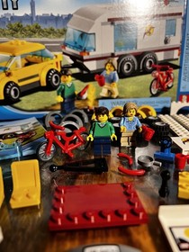 CITY, CAR & CARAVAN SET 4435 - LEGO - 2012 - USED W/ MANUAL & BOX
