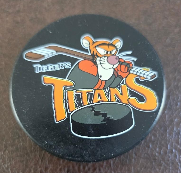 Disney Tigger Titans Hockey Puck Fotopuck