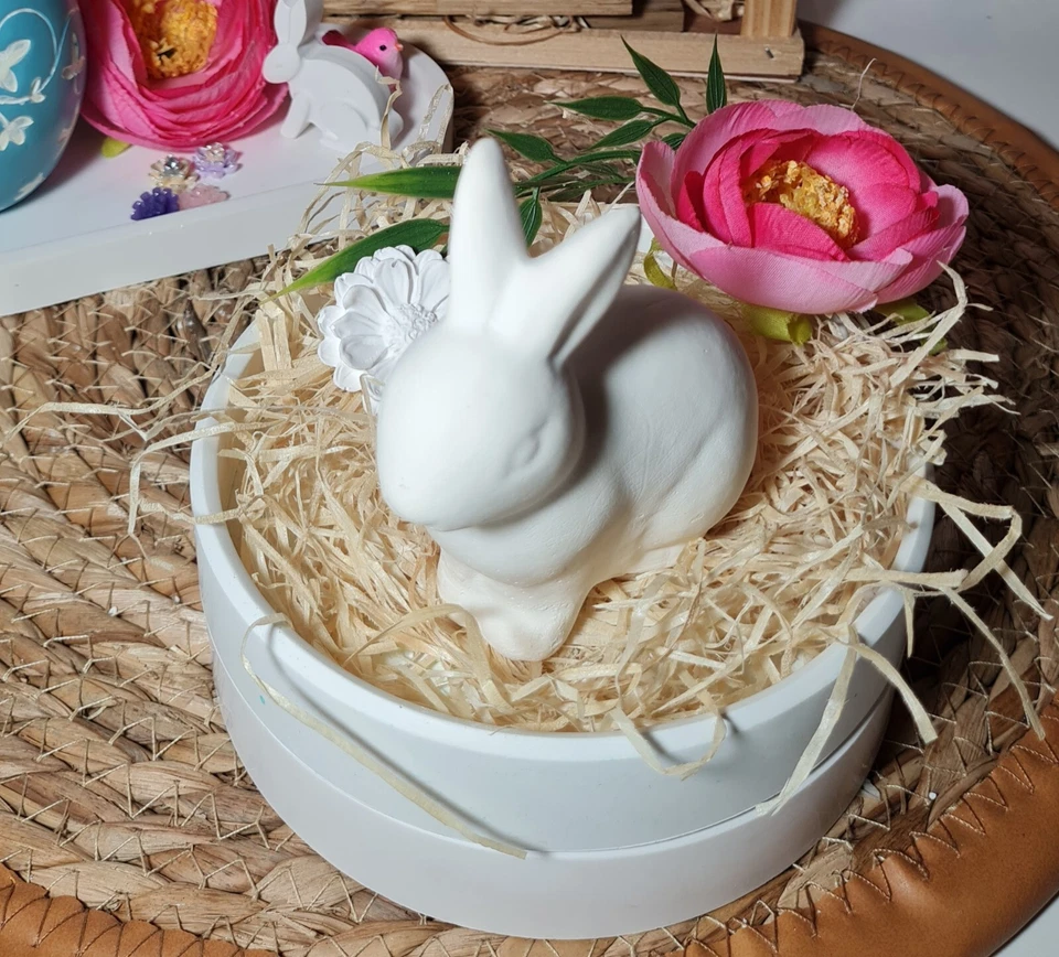 HANDARBEIT Latex Mould for Bunny Sitting (228) Easter Decoration DIY Concrete Mould